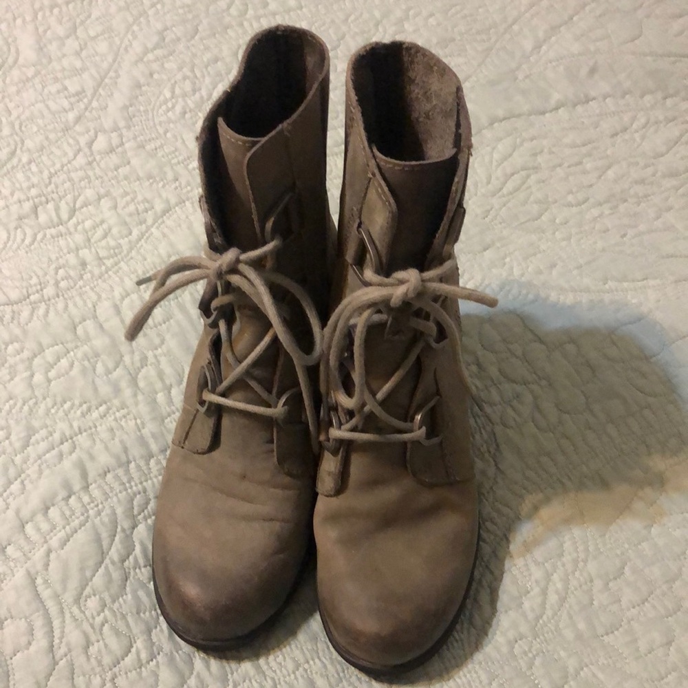 Sorel Mid Thigh Lace Up Boots